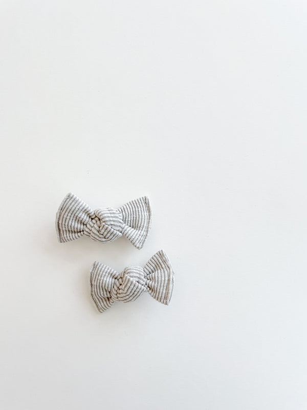 light-grey-ribbed-knot-bow Boosh Baby - Sophia's Style-1